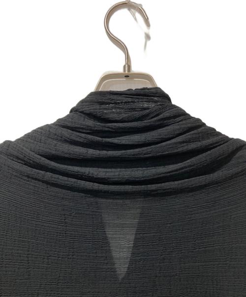 me ISSEY MIYAKE（ミーイッセイ ミヤケ）me ISSEY MIYAKE (ミーイッセイ ミヤケ) ロングベスト ブラック サイズ:不明の古着・服飾アイテム