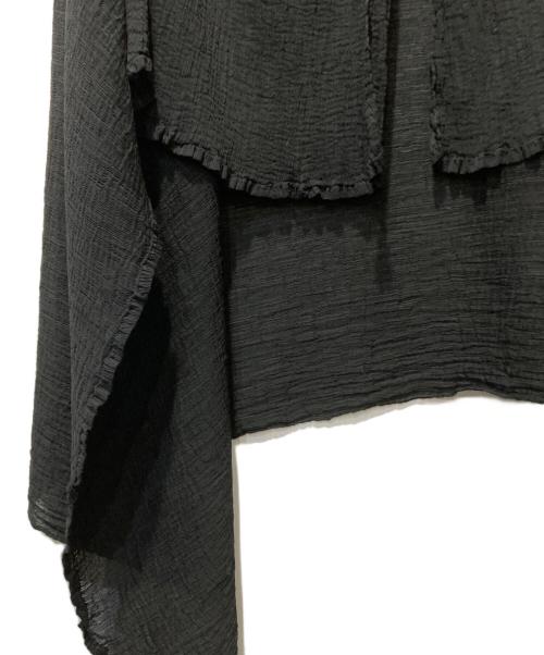 me ISSEY MIYAKE（ミーイッセイ ミヤケ）me ISSEY MIYAKE (ミーイッセイ ミヤケ) ロングベスト ブラック サイズ:不明の古着・服飾アイテム