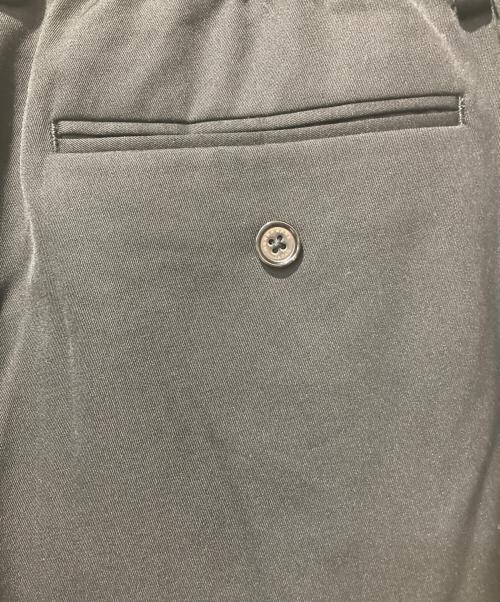 MARKAWARE（マーカウェア）MARKAWARE (マーカウェア) TRIPLE PLEATED EASY TROUSERS ORGANIC WOOL ブラック サイズ:1の古着・服飾アイテム