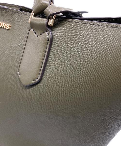 MICHAEL KORS（マイケル・コース）MICHAEL KORS (マイケル・コース) 2WAYバッグ カーキの古着・服飾アイテム
