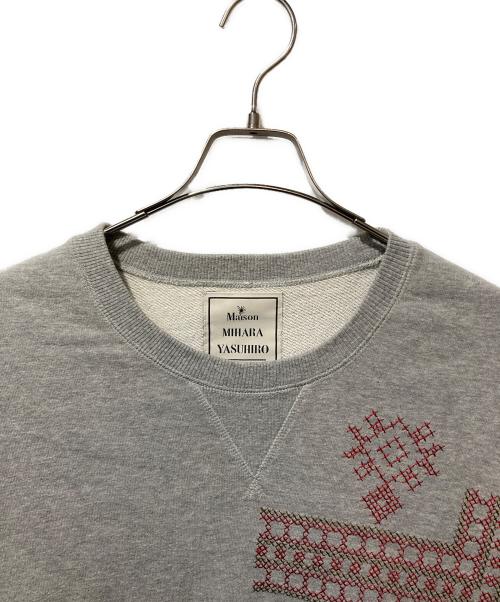 Maison MIHARA YASUHIRO（メゾン ミハラ ヤスヒロ）Maison MIHARA YASUHIRO (メゾン ミハラ ヤスヒロ) 刺繍スウェット グレー サイズ:48の古着・服飾アイテム