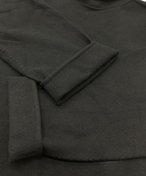 HOMME PLISSE ISSEY MIYAKE（オム プリッセ イッセイ ミヤケ）HOMME PLISSE ISSEY MIYAKE (オム プリッセ イッセイ ミヤケ) インサイドアウトタートルネックニット ブラック サイズ:なしの古着・服飾アイテム