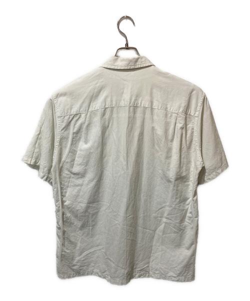 A-POC ABLE ISSEY MIYAKE（エイポック エイブル イッセイ ミヤケ）A-POC ABLE ISSEY MIYAKE (エイポック エイブル イッセイ ミヤケ) 半袖シャツ ホワイト サイズ:2の古着・服飾アイテム