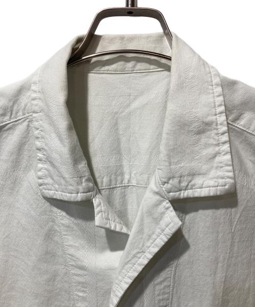 A-POC ABLE ISSEY MIYAKE（エイポック エイブル イッセイ ミヤケ）A-POC ABLE ISSEY MIYAKE (エイポック エイブル イッセイ ミヤケ) 半袖シャツ ホワイト サイズ:2の古着・服飾アイテム