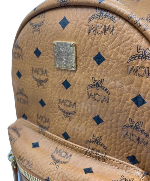 MCM（エムシーエム）MCM (エムシーエム) サイドスタッズリュック ブラウンの古着・服飾アイテム