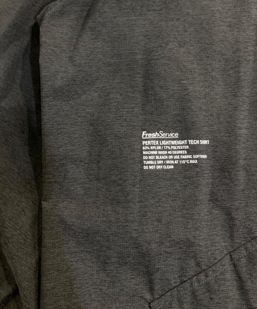 FreshService（フレッシュサービス）FreshService (フレッシュサービス) PERTEX LIGHTWEIGHT TECH SHIRT FSW グレー サイズ:Mの古着・服飾アイテム
