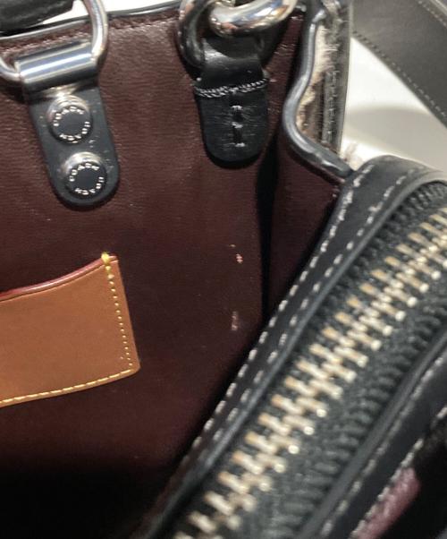 COACH（コーチ）COACH (コーチ) ローグ 20・ヘアカーフ・ゼブラ プリント ブラックの古着・服飾アイテム