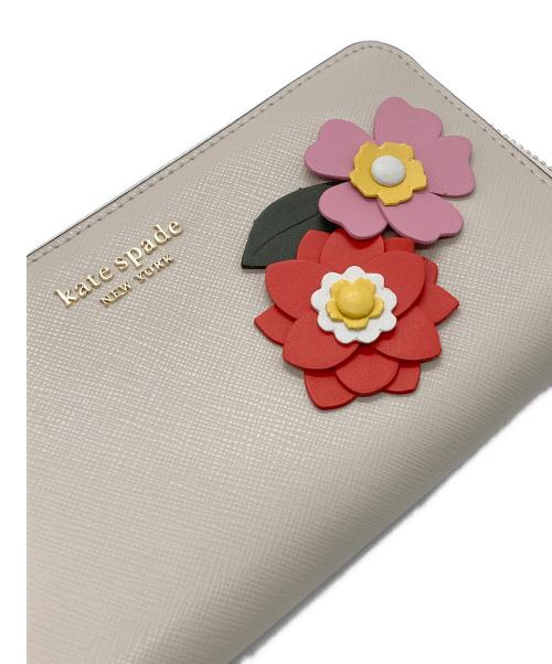 Kate Spade（ケイトスペード）Kate Spade (ケイトスペード) ラウンドファスナー財布 ベージュの古着・服飾アイテム