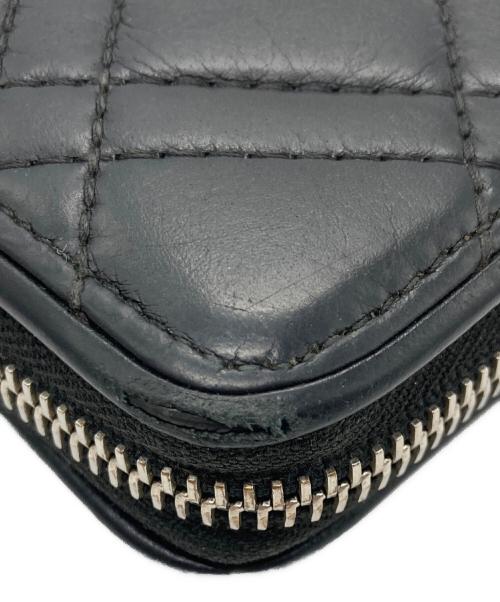 BALENCIAGA（バレンシアガ）BALENCIAGA (バレンシアガ) リーフ キルティング 長財布 ブラックの古着・服飾アイテム