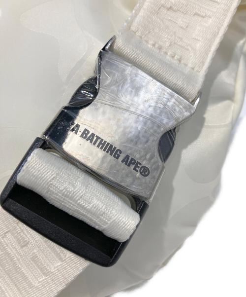 A BATHING APE（アベイシングエイプ）A BATHING APE (アベイシングエイプ) TONAL SOLID CAMO WAIST BAG Mトーナル ソリッド カモ ウエスト バッグ エム ホワイトの古着・服飾アイテム