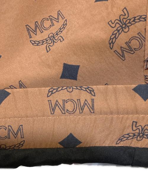 MCM（エムシーエム）MCM (エムシーエム) モノグラム プリント ウィンドブレーカー ブラウン サイズ:Sの古着・服飾アイテム