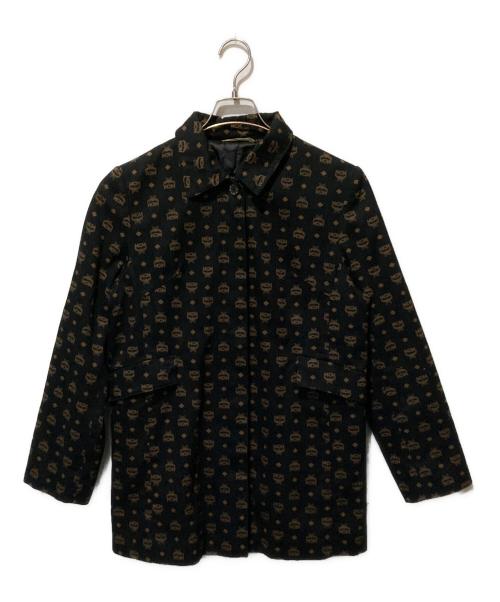 MCM（エムシーエム）MCM (エムシーエム) 総柄マルチロゴジャケット ブラック サイズ:Lの古着・服飾アイテム