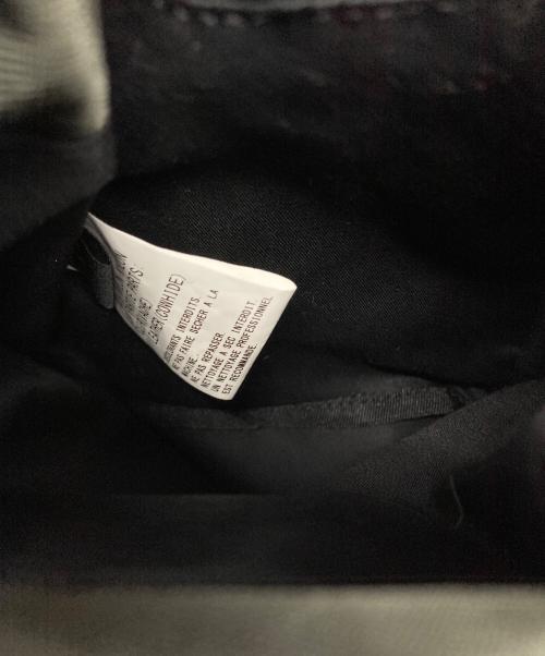 Y's（ワイズ）Y's (ワイズ) VINTAGE NYLON TWILL DEFORMED POUCHヴィンテージ ナイロン ツイル デフォルメ ポーチ カーキの古着・服飾アイテム