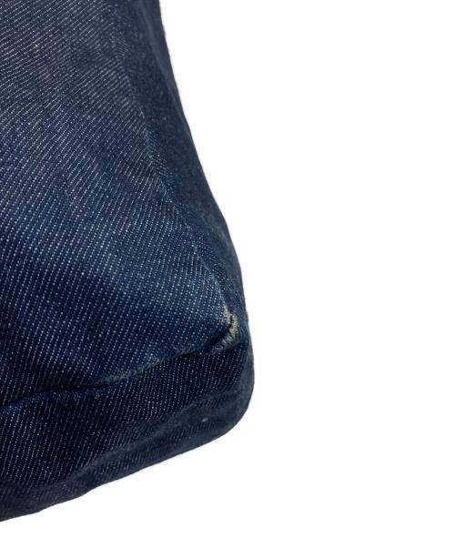 A.P.C.（アーペーセー）A.P.C. (アーペーセー) sacai (サカイ) リバーシブルトートバッグ インディゴの古着・服飾アイテム