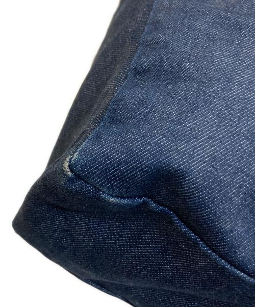 A.P.C.（アーペーセー）A.P.C. (アーペーセー) sacai (サカイ) リバーシブルトートバッグ インディゴの古着・服飾アイテム