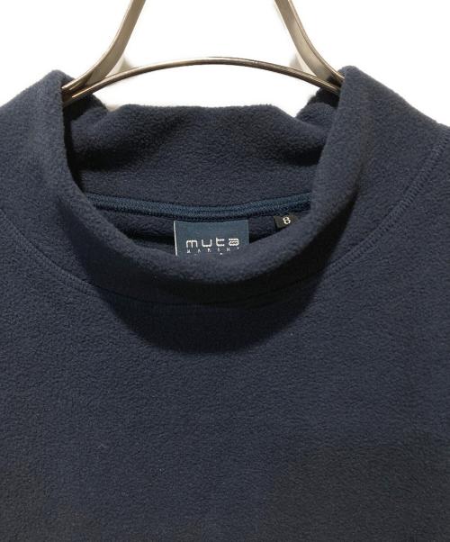 muta MARINE（ムータマリン）muta MARINE (ムータマリン) フリース モックネックプルオーバー ネイビー サイズ:8 未使用品の古着・服飾アイテム