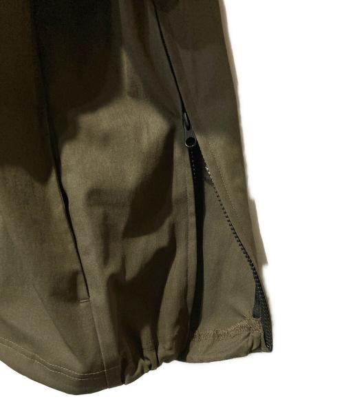 UNTRACE（アントレース）UNTRACE (アントレース) WATER REPELLENT 2W STRETCH SMOCK S/S カーキ サイズ:2の古着・服飾アイテム
