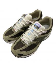 NIKE（ナイキ）の古着「AIR MAX MOTO 2K」｜カーキ