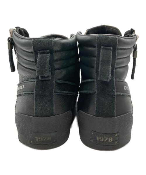DIESEL（ディーゼル）DIESEL (ディーゼル) ハイカットスニーカー ブラック サイズ:26.5cmの古着・服飾アイテム