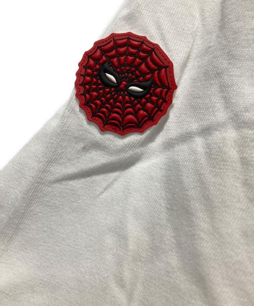 MONCLER（モンクレール）MONCLER (モンクレール) MARVEL (マーベル) 22AW SPIDER-MAN SS T-SHIRTスパイダーマンSS Tシャツ ホワイト サイズ:Mの古着・服飾アイテム