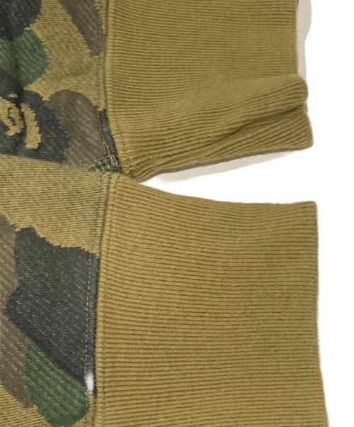 A BATHING APE（アベイシングエイプ）A BATHING APE (アベイシングエイプ) 1st CAMO CREWNECK スウェット カーキ サイズ:Ｌの古着・服飾アイテム