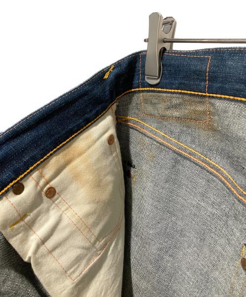 EVISU（エヴィス）EVISU (エヴィス) 2001 カモメ ボタンフライデニムパンツ インディゴ サイズ:SIZE 33の古着・服飾アイテム