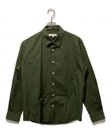 maison kitsune（メゾンキツネ）の古着「ボールドフォックスヘッドパッチシャツ」｜カーキ