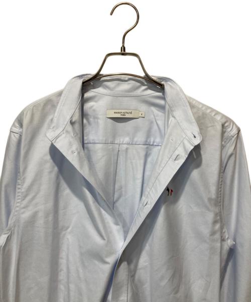 maison kitsune（メゾンキツネ）maison kitsune (メゾンキツネ) トリコロールフォックスパッチ ボタンダウンシャツ ブルー サイズ:41の古着・服飾アイテム