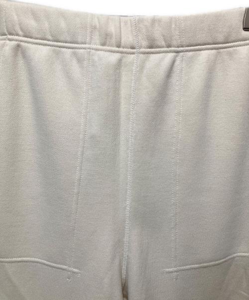 L'appartement（アパルトモン）L'Appartement (アパルトモン) Sarrouel Sweat Pantsサルエル スウェット パンツ アイボリー サイズ:36 未使用品の古着・服飾アイテム