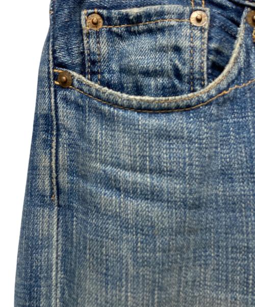 JUNYA WATANABE COMME des GARCONS（(ジュンヤワタナベ コムデギャルソン）JUNYA WATANABE COMME des GARCONS ((ジュンヤワタナベ コムデギャルソン) LEVI'S (リーバイス) 05AW プリントデニムパンツ インディゴ サイズ:Mの古着・服飾アイテム