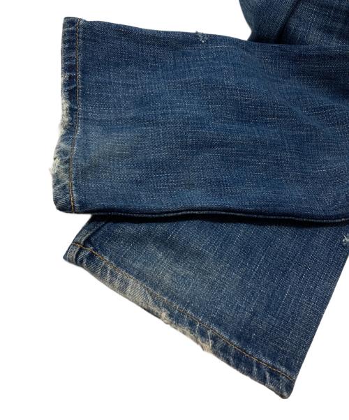 JUNYA WATANABE COMME des GARCONS（(ジュンヤワタナベ コムデギャルソン）JUNYA WATANABE COMME des GARCONS ((ジュンヤワタナベ コムデギャルソン) LEVI'S (リーバイス) 05AW プリントデニムパンツ インディゴ サイズ:Mの古着・服飾アイテム