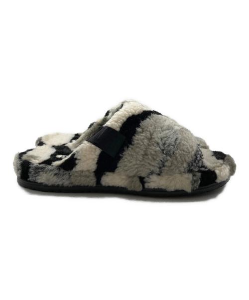 UGG（アグ）UGG (アグ) Fluff You Cali Collage サンダル グレー サイズ:27cmの古着・服飾アイテム