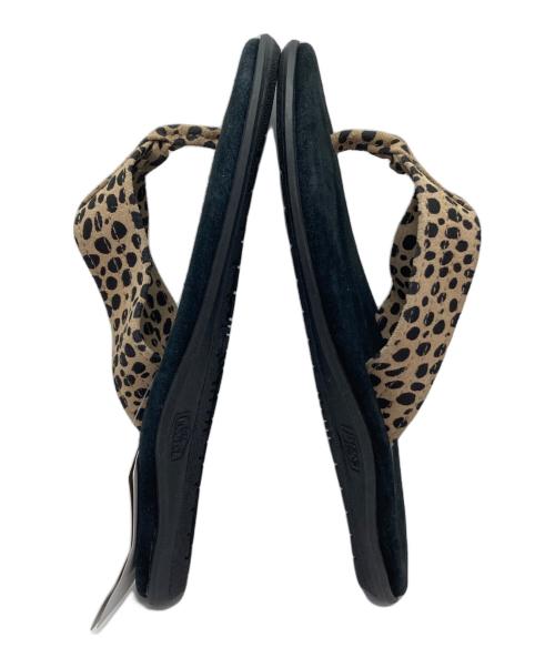 ISLAND SLIPPER（アイランドスリッパ）ISLAND SLIPPER (アイランドスリッパ) レオパード柄トングサンダル ブラック×ブラウン サイズ:9の古着・服飾アイテム
