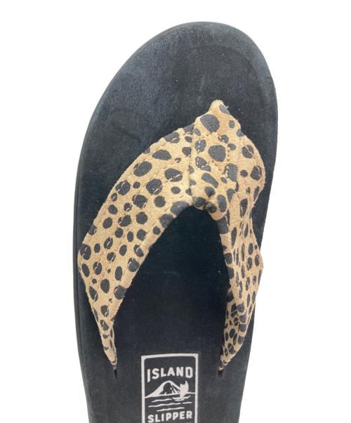 ISLAND SLIPPER（アイランドスリッパ）ISLAND SLIPPER (アイランドスリッパ) レオパード柄トングサンダル ブラック×ブラウン サイズ:9の古着・服飾アイテム