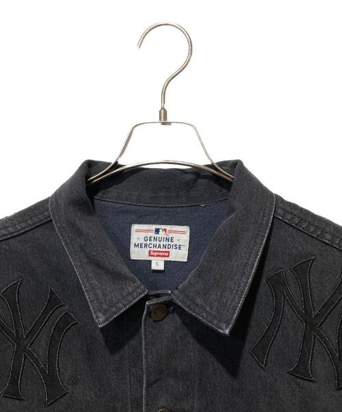 SUPREME（シュプリーム）Supreme (シュプリーム) MLB (エムエルビー) New York Yankees Denim Trucker Jacket ブラック サイズ:Lの古着・服飾アイテム