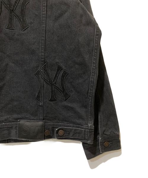 SUPREME（シュプリーム）Supreme (シュプリーム) MLB (エムエルビー) New York Yankees Denim Trucker Jacket ブラック サイズ:Lの古着・服飾アイテム