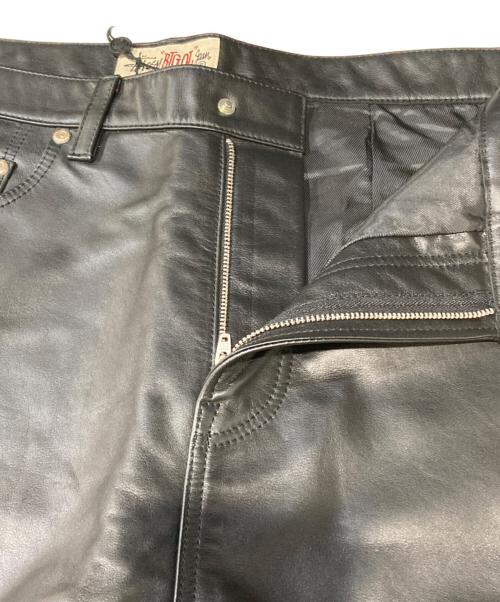 stussy（ステューシー）stussy (ステューシー) BIG OL' SHORT LEATHER ブラック サイズ:32の古着・服飾アイテム