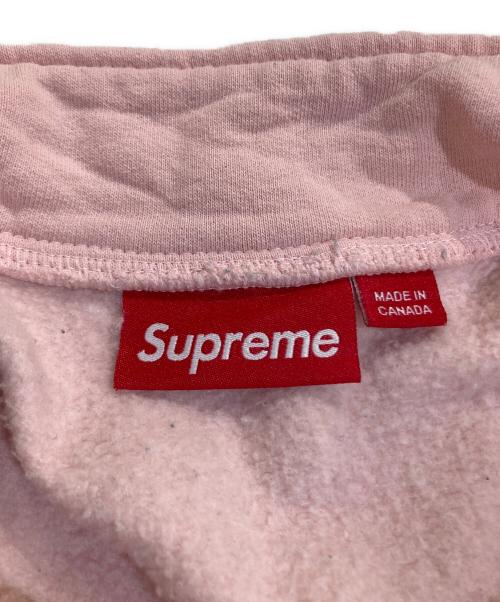 SUPREME（シュプリーム）SUPREME (シュプリーム) Shop Flag Half Zip Pullover (London)　ショップフラッグハーフジッププルオーバー　ロンドン ピンク サイズ:Mの古着・服飾アイテム