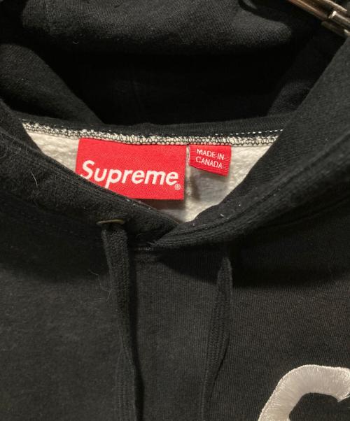 SUPREME（シュプリーム）Supreme (シュプリーム) 21AW S Logo Split Hooded Sweatshirt ブラック×ホワイト サイズ:Mの古着・服飾アイテム