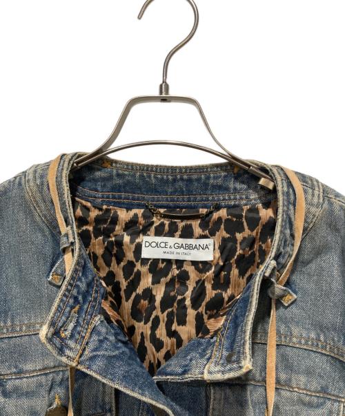 DOLCE & GABBANA（ドルチェ＆ガッバーナ）DOLCE & GABBANA (ドルチェ＆ガッバーナ) レオパードノーカラーベルトデザインデニムジャケット インディゴ サイズ:40の古着・服飾アイテム