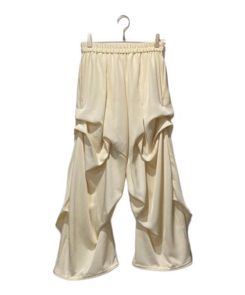 OMMO（オーエムエムオー）OMMO (オーエムエムオー) DLAPE TUCK PT ベージュ サイズ:36の古着・服飾アイテム