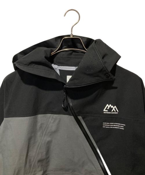 OUTDOOR GARMENT（アウトドアガーメント）OUTDOOR GARMENT (アウトドアガーメント) SLASH SHELL COEXISTマウンテンパーカー ブラック×グレー サイズ:Lの古着・服飾アイテム
