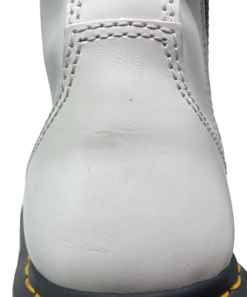 Dr.Martens（ドクターマーチン）Dr.Martens (ドクターマーチン) 8ホールブーツ ホワイト サイズ:EU38の古着・服飾アイテム