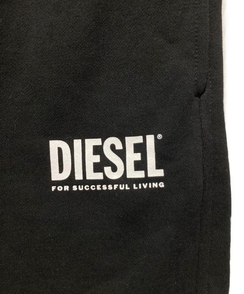 DIESEL（ディーゼル）DIESEL (ディーゼル) P-CROWN-ECOLOGO ショートパンツ ブラック サイズ:XLの古着・服飾アイテム