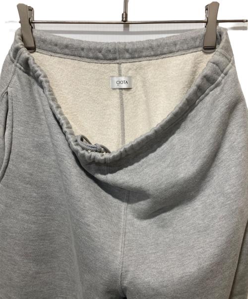 CIOTA（シオタ）CIOTA (シオタ) スビンコットン吊裏毛起毛スウェットパンツ グレー サイズ:4の古着・服飾アイテム