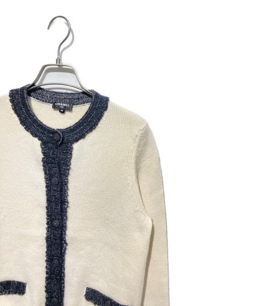 CHANEL（シャネル）CHANEL (シャネル) ココマークボタンカーディガン アイボリー サイズ:38の古着・服飾アイテム
