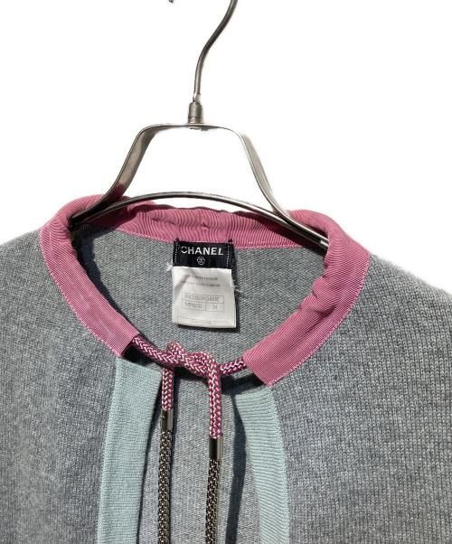 CHANEL（シャネル）CHANEL (シャネル) ココボタン チェーンロープデザインカシミヤ カーディガン グレー サイズ:34の古着・服飾アイテム