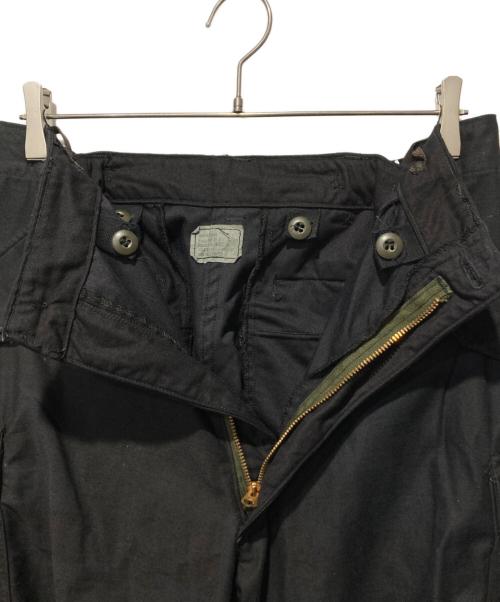 QUALITY APPAREL MANUFACTURING（クオリティーアパレルマニファクチュリング）QUALITY APPAREL MANUFACTURING (クオリティーアパレルマニファクチュリング) 黒染めカモ柄M-65ミリタリーパンツ ブラック サイズ:Mの古着・服飾アイテム