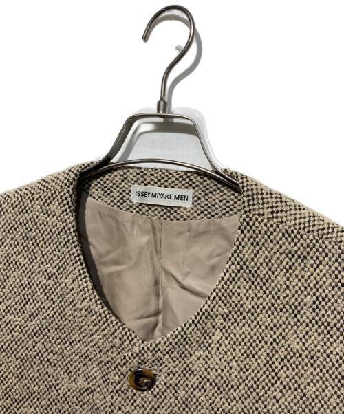 ISSEY MIYAKE MEN（イッセイミヤケメン）ISSEY MIYAKE MEN (イッセイミヤケメン) ウール混ベスト ベージュ サイズ:Mの古着・服飾アイテム
