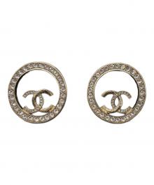 CHANEL（シャネル）の古着「ラインストーンココマークピアス」｜ゴールド